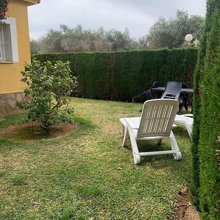 House With Garden At Oliva Nova Golf & Beach Resort Les Deveses ภายนอก รูปภาพ