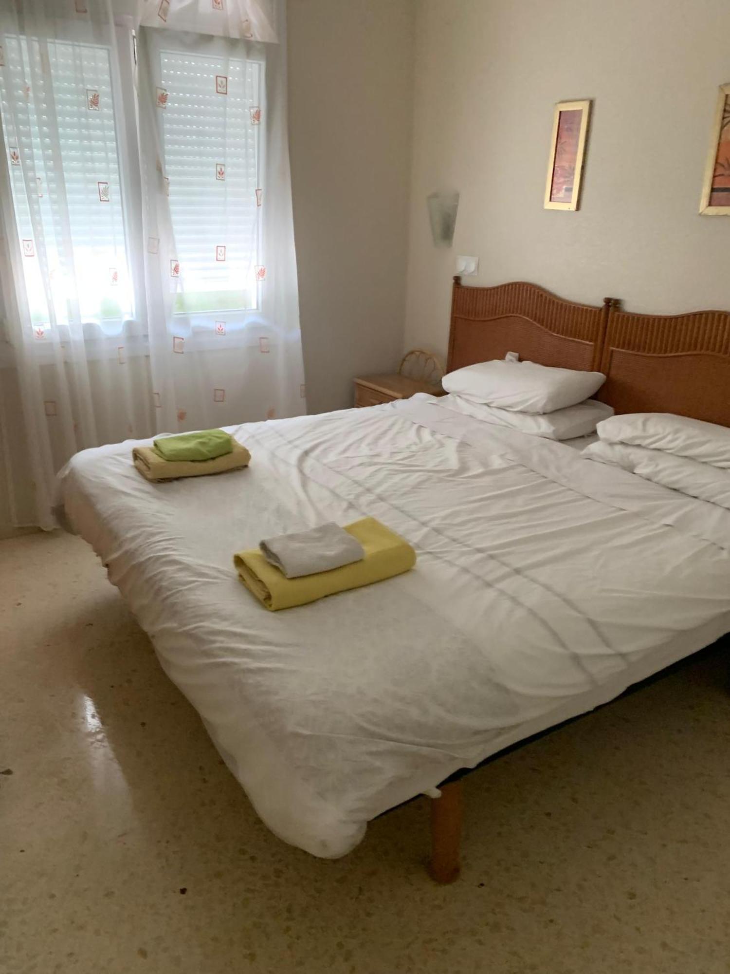 House With Garden At Oliva Nova Golf & Beach Resort Les Deveses ภายนอก รูปภาพ