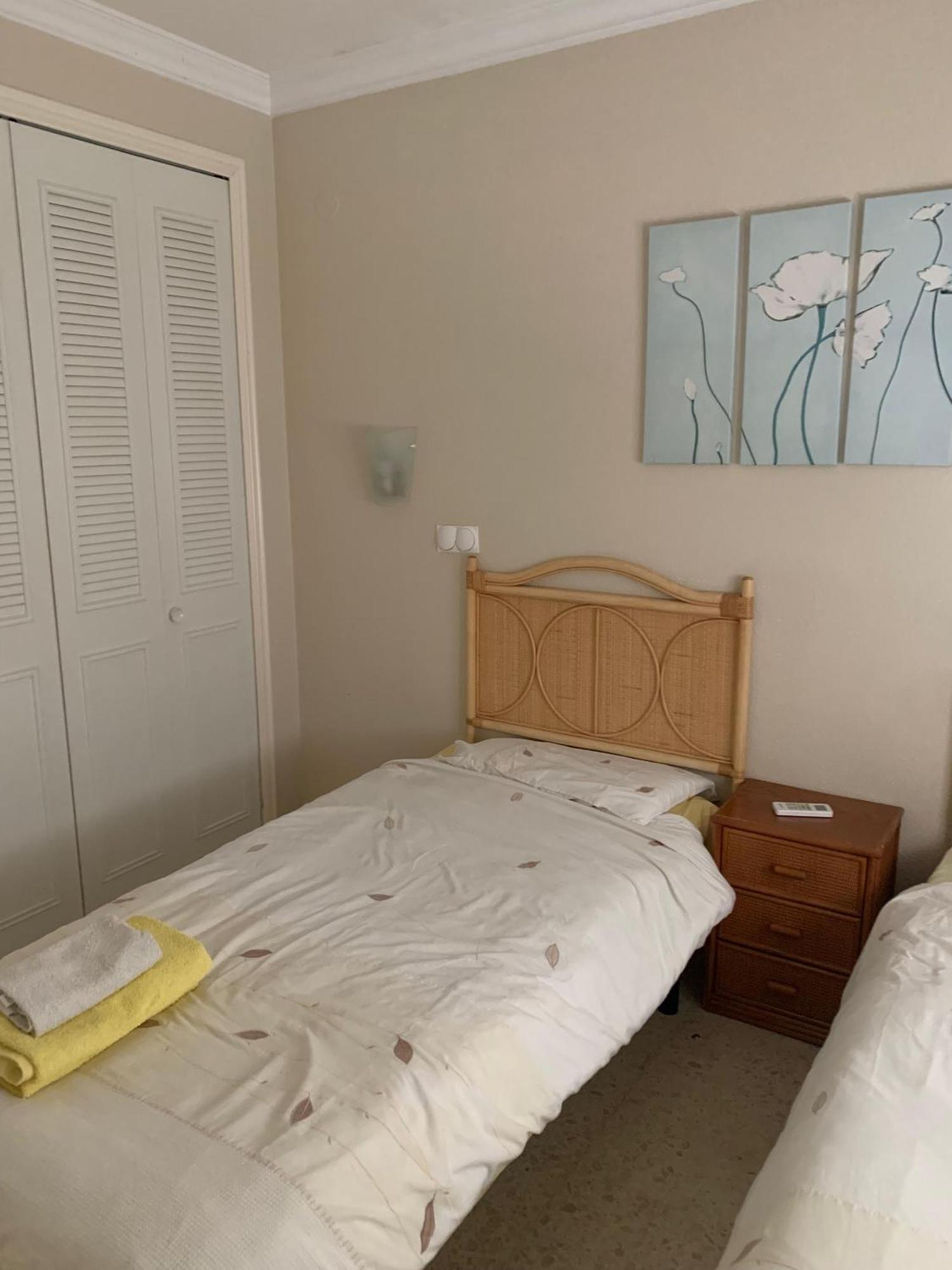 House With Garden At Oliva Nova Golf & Beach Resort Les Deveses ภายนอก รูปภาพ